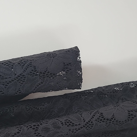 Elegant Lace Kimono Black - Picture 14 of 15